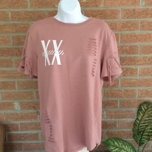 Carbon pink destroyed short sleeve shirt